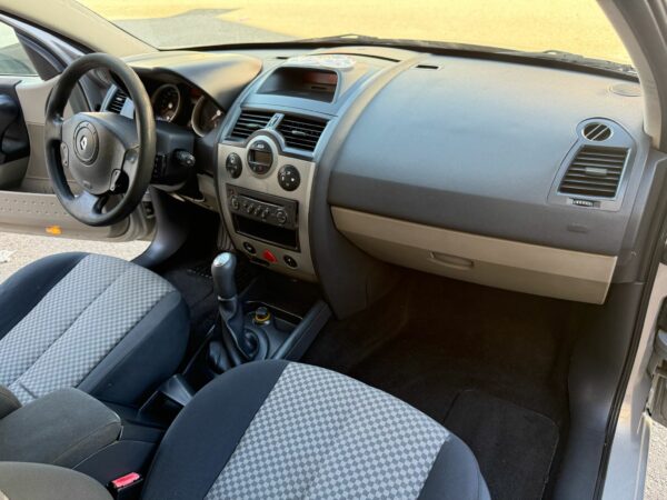 RENAULT MEGANE 1.5, 100 CV - Imagen 17