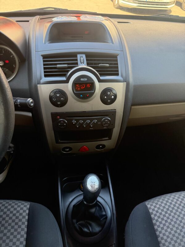 RENAULT MEGANE 1.5, 100 CV - Imagen 9