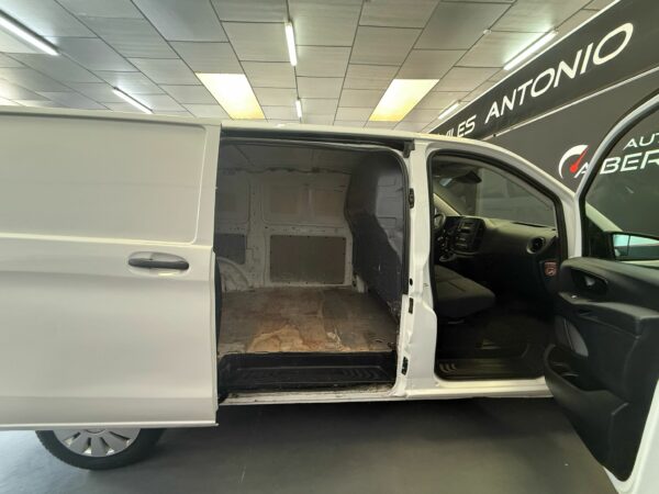MERCEDES-BENZ VITO 111 CDI LARGA, 114 CV. - Imagen 14