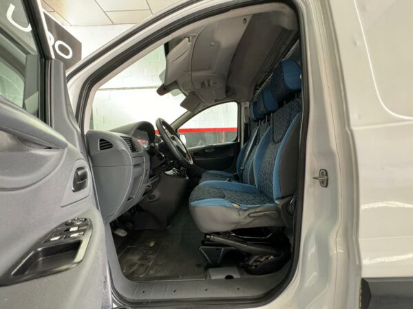 FIAT SCUDO FURGON BUSINESS CORTO 1.6, 90 CV. - Imagen 13
