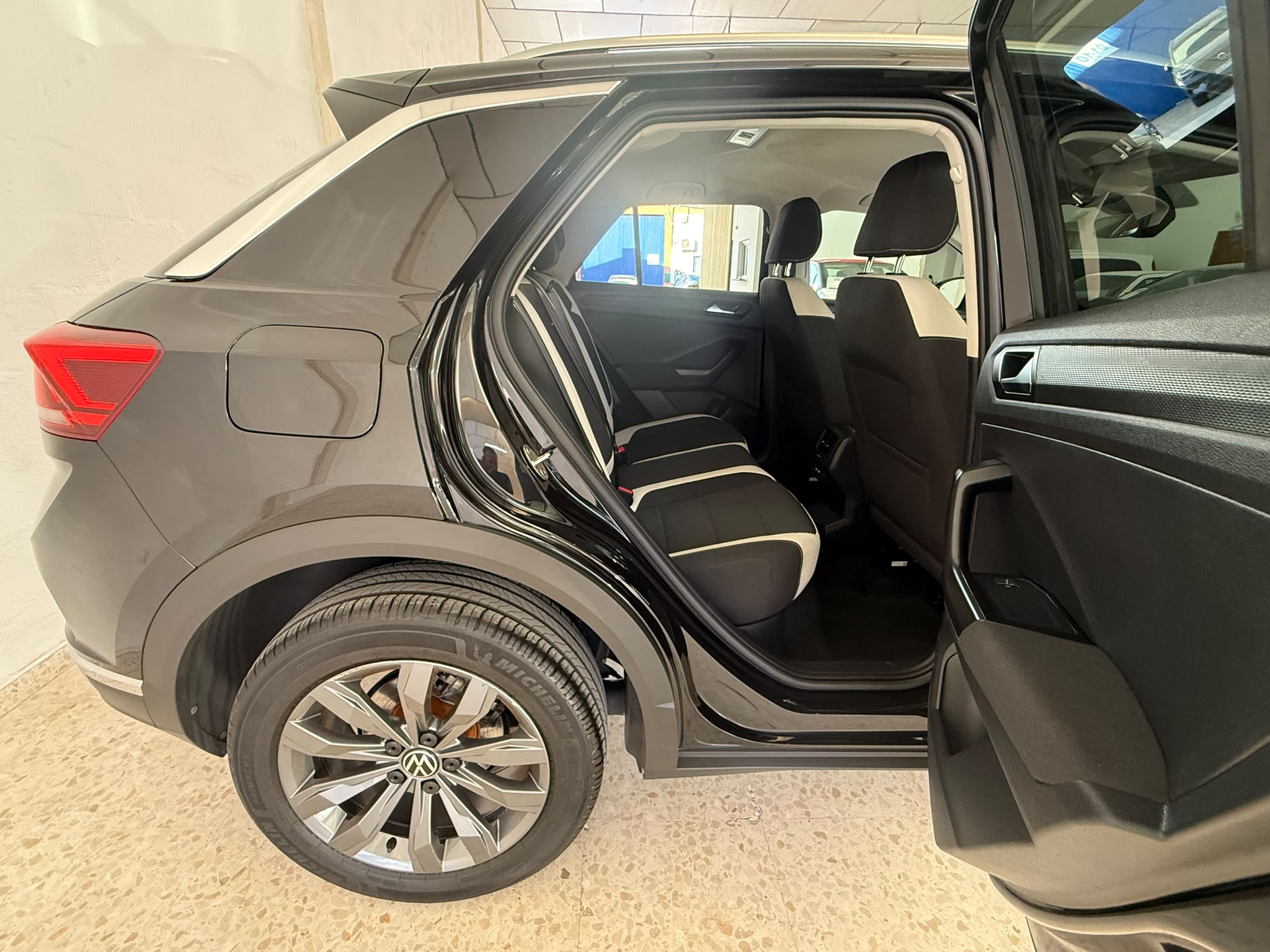 VOLKSWAGEN T- ROC 1.5 TSI EVO 150 CV DSG7 - Imagen 16