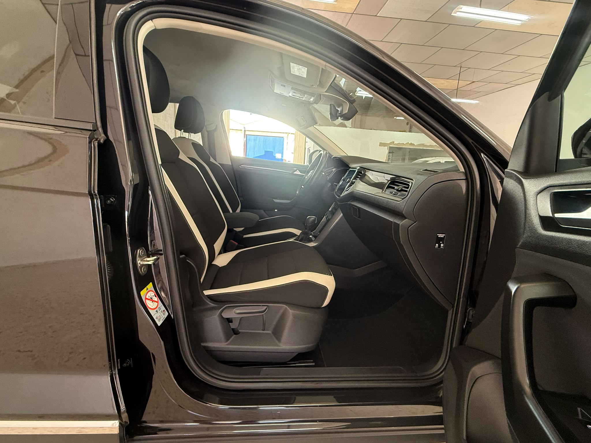 VOLKSWAGEN T- ROC 1.5 TSI EVO 150 CV DSG7 - Imagen 19