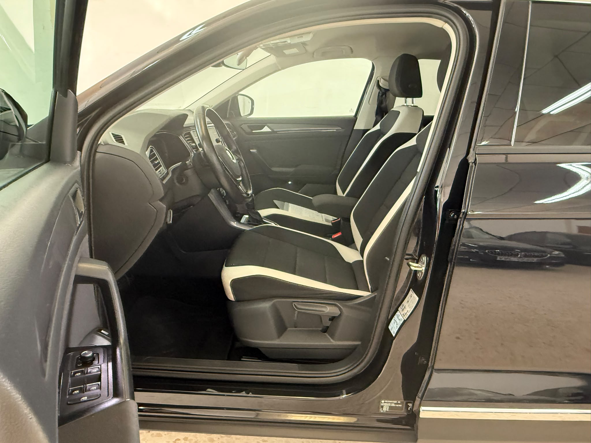 VOLKSWAGEN T- ROC 1.5 TSI EVO 150 CV DSG7 - Imagen 7
